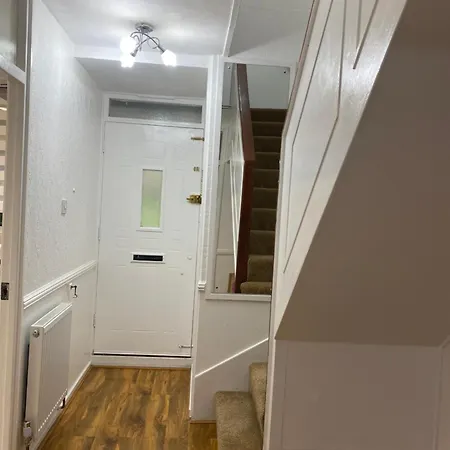 Luxury 3 Bedroom Flat With Garden London Exterior photo